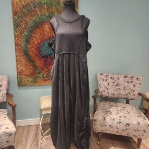 Chic Black Sleeveless Jumpsuit